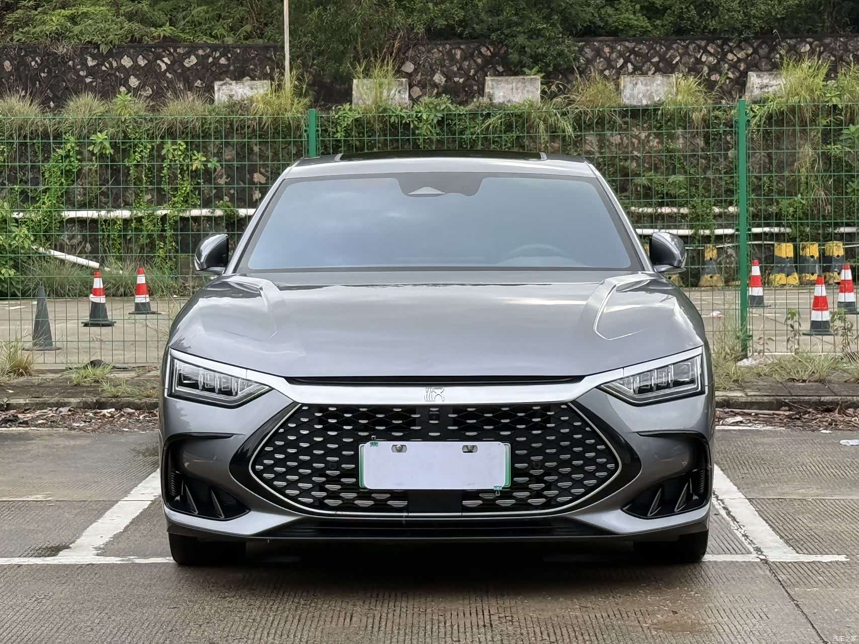 BYD Han, 2022 2