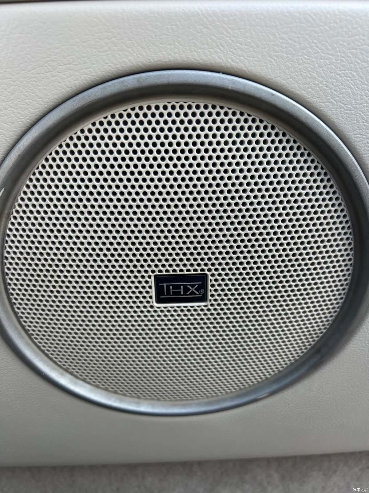 Lincoln Navigator, 2005 14