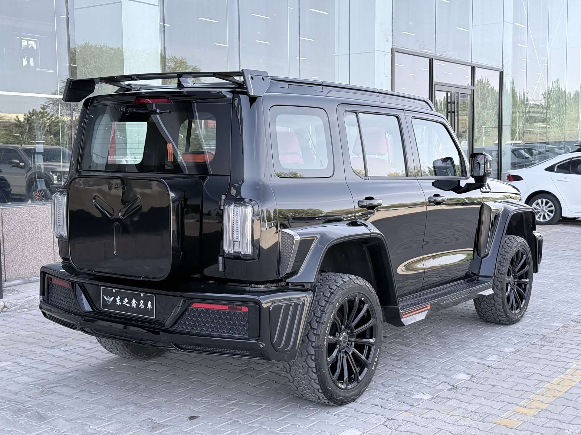 Tank 300, 2023 7