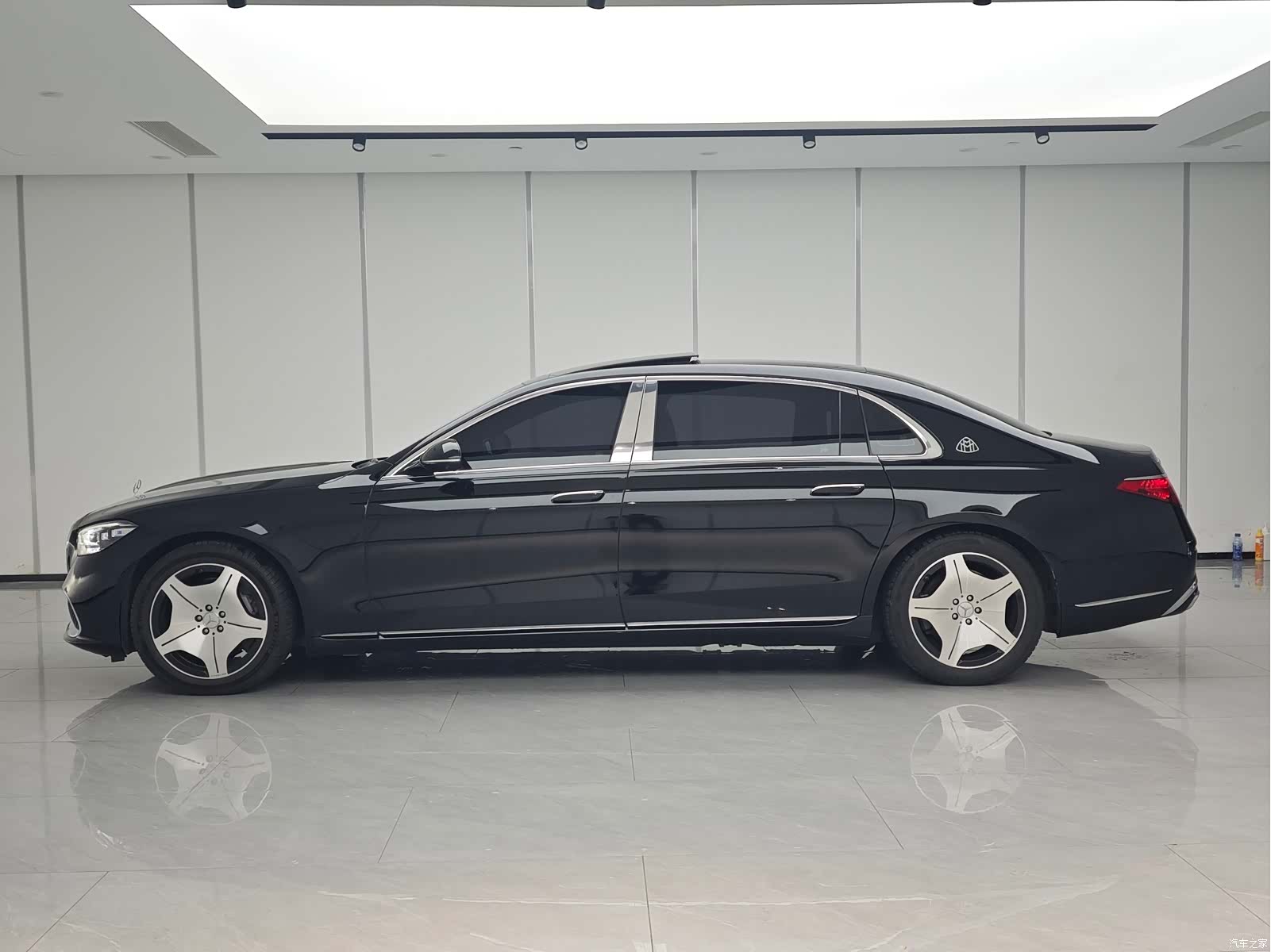 Maybach S-Class, 2023 4