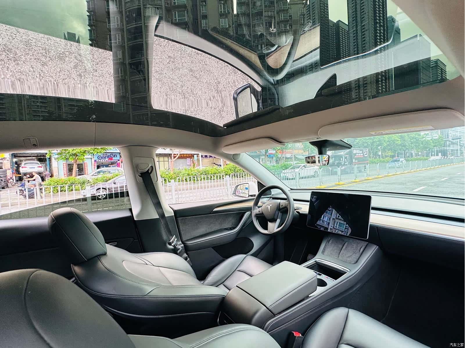 Tesla Model Y, 2021 11