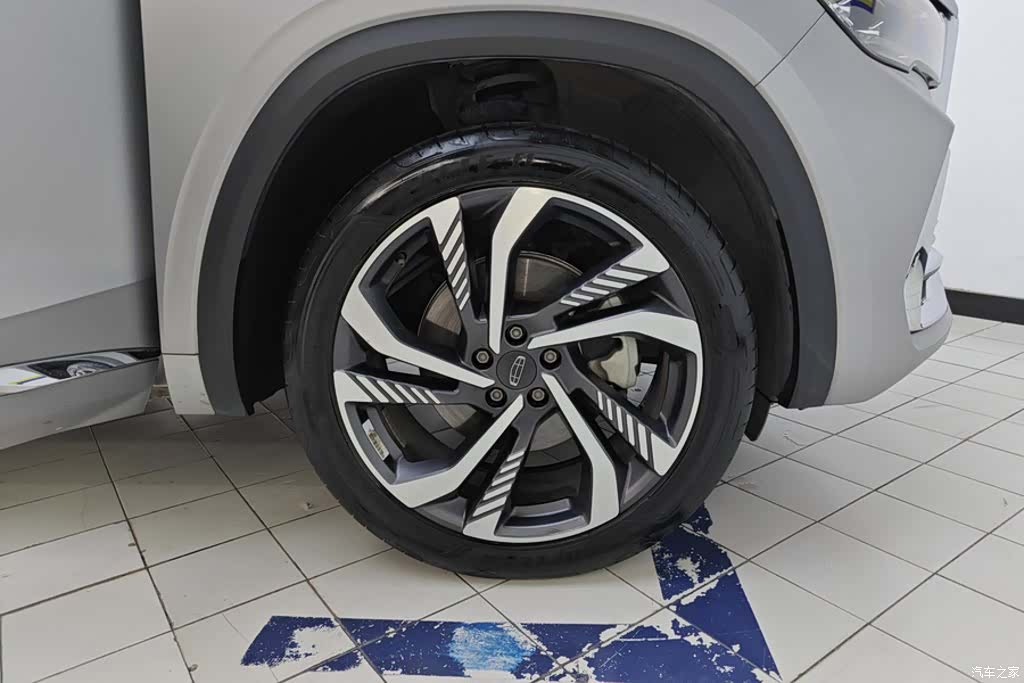 Geely Xingyue L, 2024 6