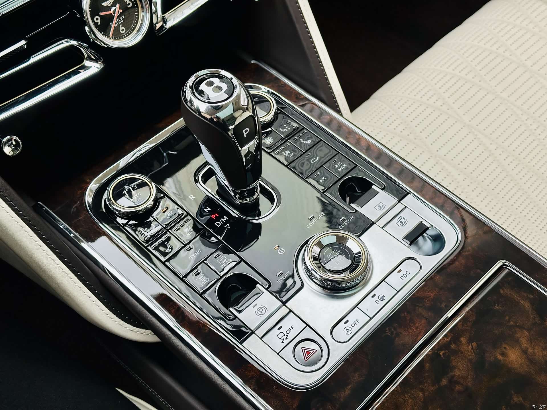 Bentley Flying Spur, 2022 все фото