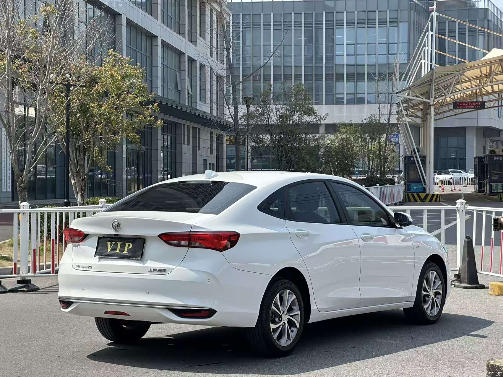 Buick Verano, 2023 4