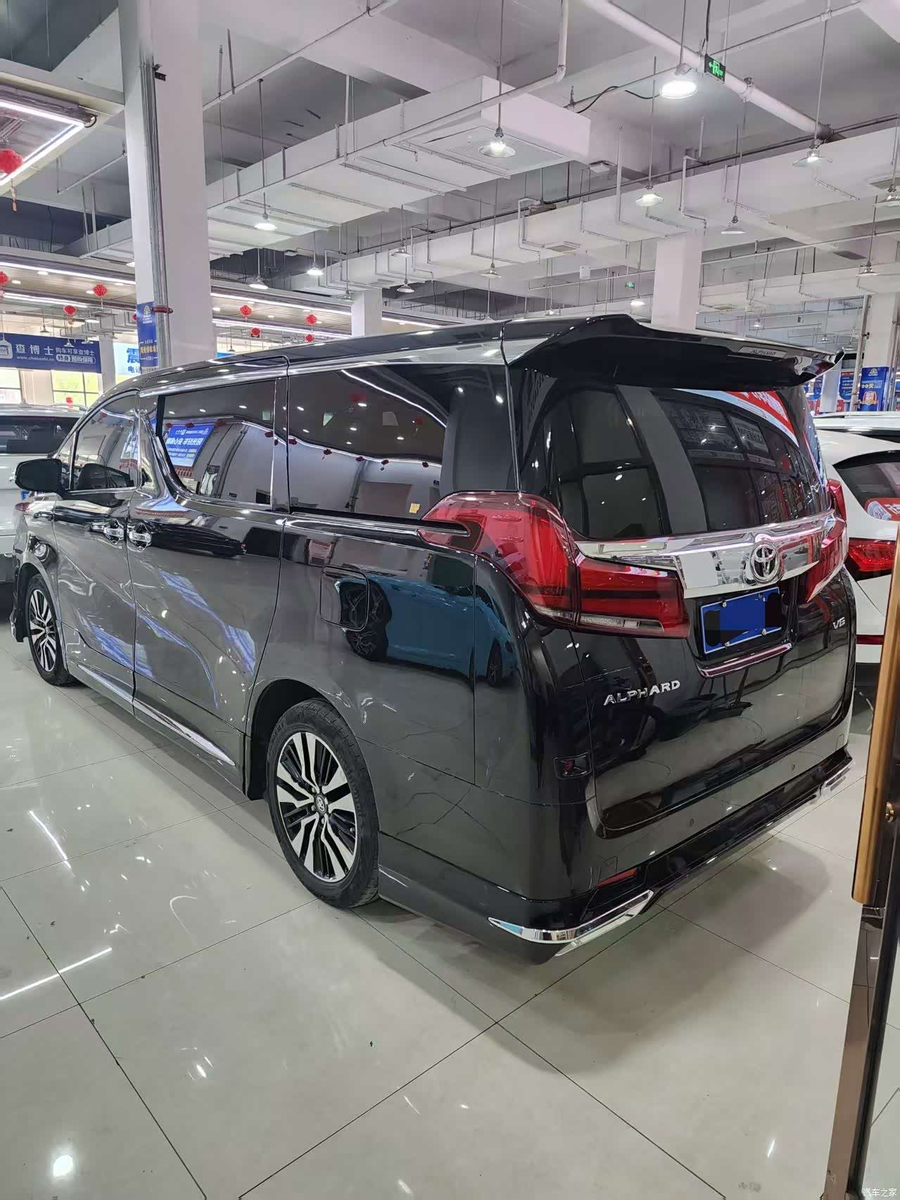 Toyota Alphard, 2019 8