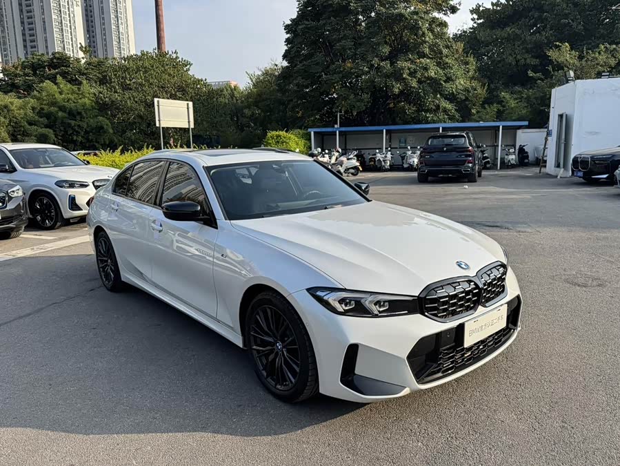 BMW 3 Series 2024, фото 7