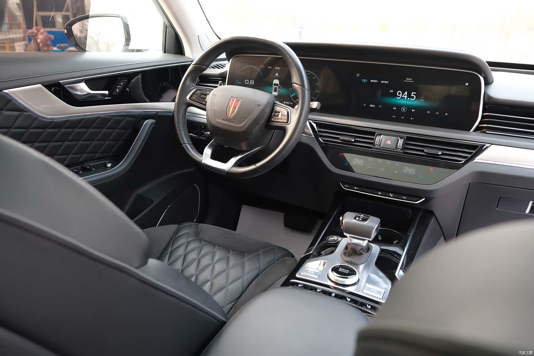 Hongqi HS5, 2019 10
