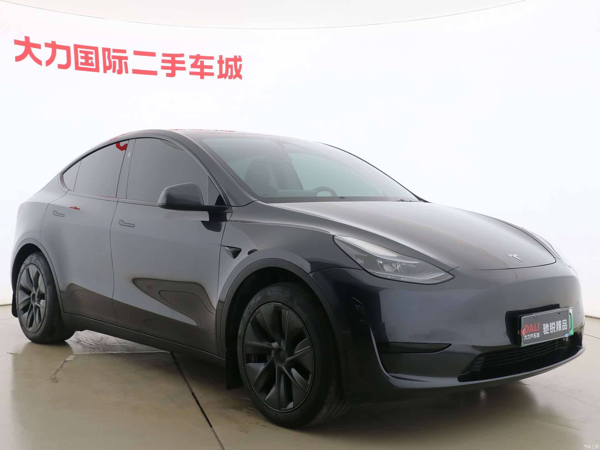 Tesla Model Y, 2025 3