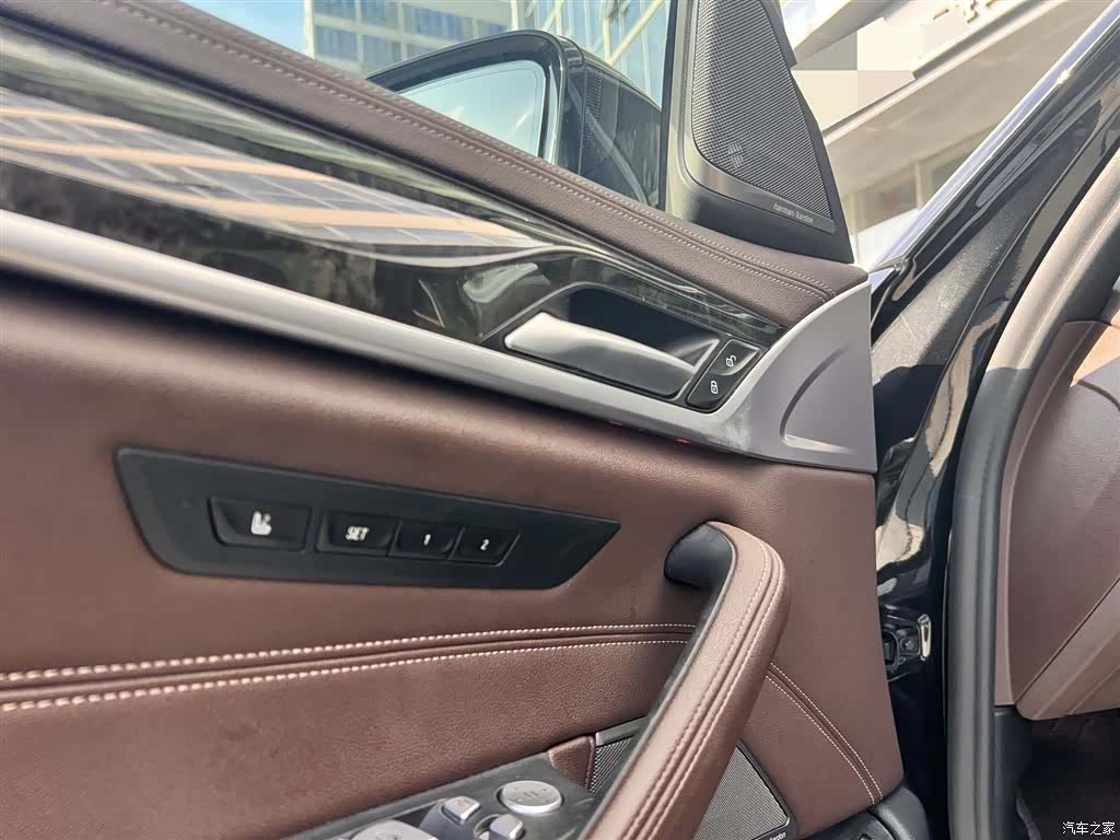 BMW 5 Series, 2021 11