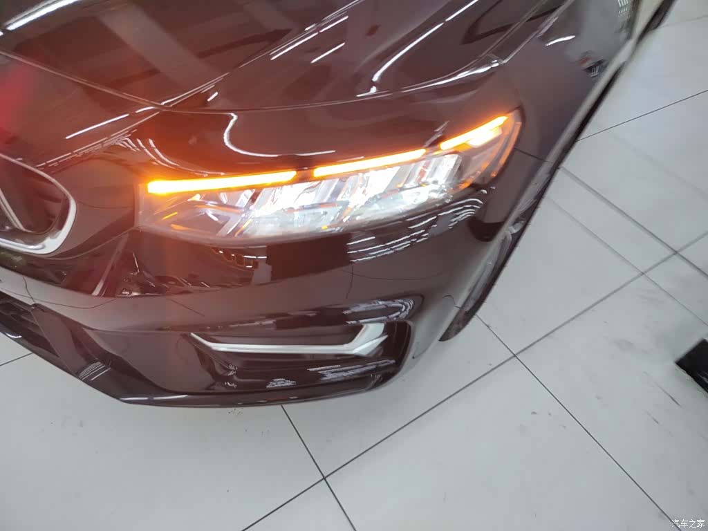 Geely Preface, 2024 18