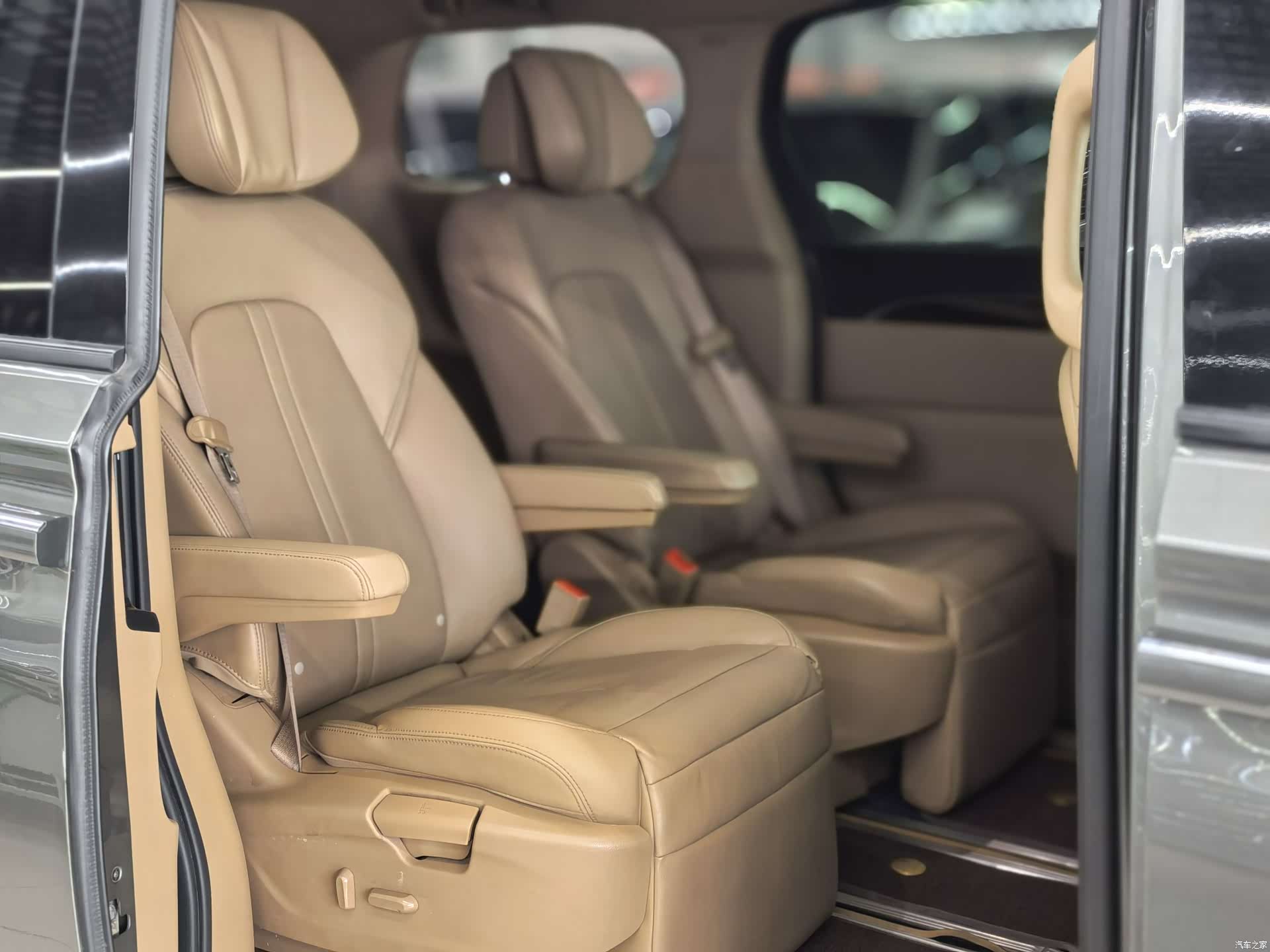 Buick GL8, 2019 15