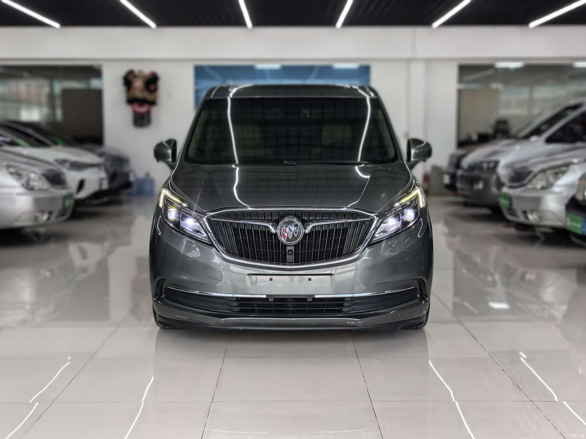 Buick GL8, 2019 8