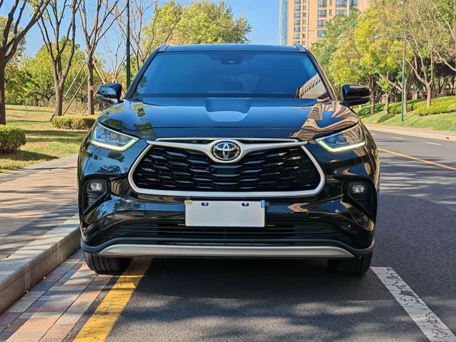 Toyota Highlander 2024, фото 2