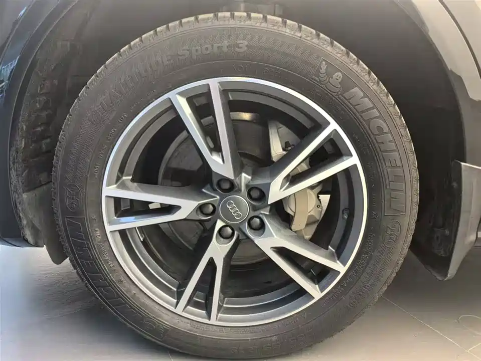 Audi Q5L Audi Q5L