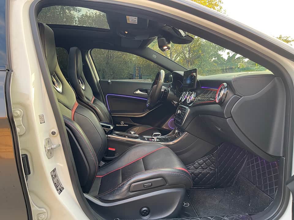 Mercedes-Benz GLA AMG