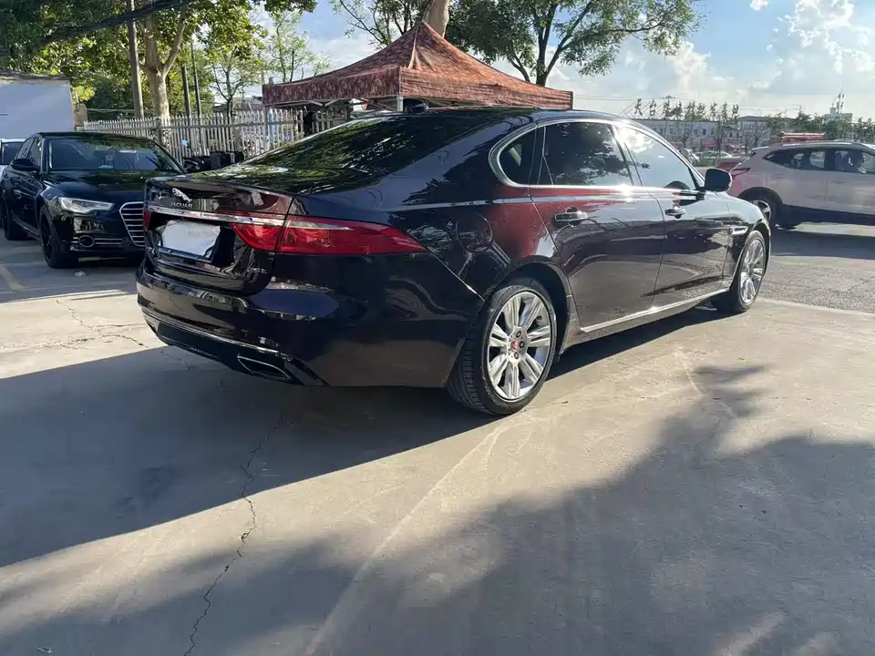 Jaguar XFL Jaguar XFL