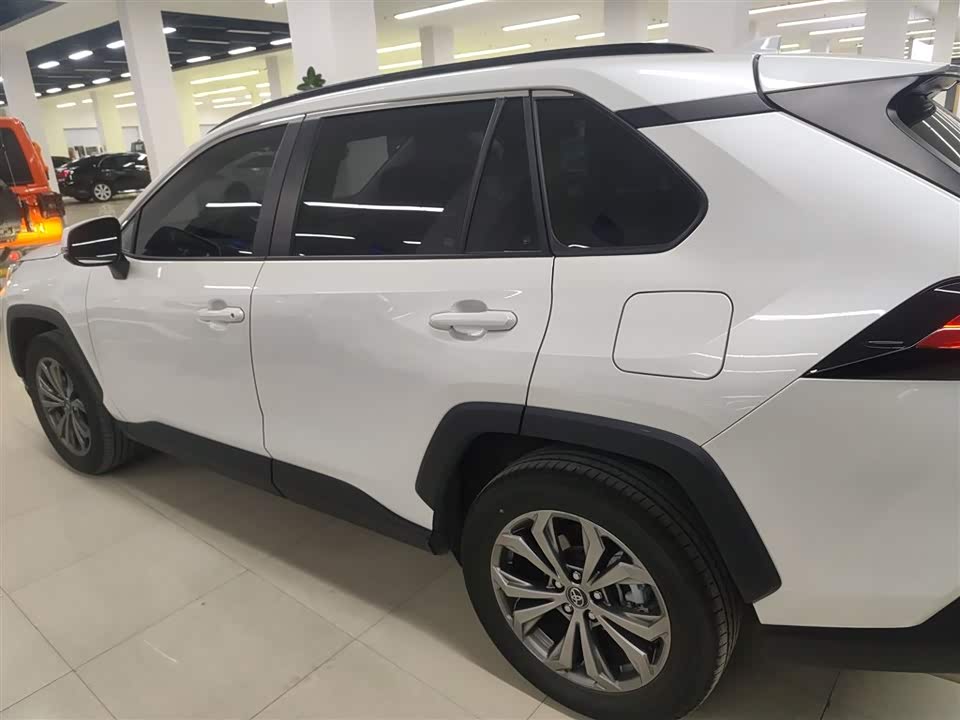 Toyota RAV4 Rongfang