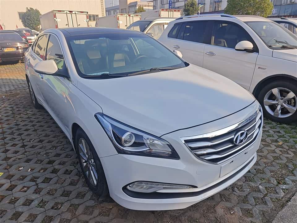 Hyundai Name picture