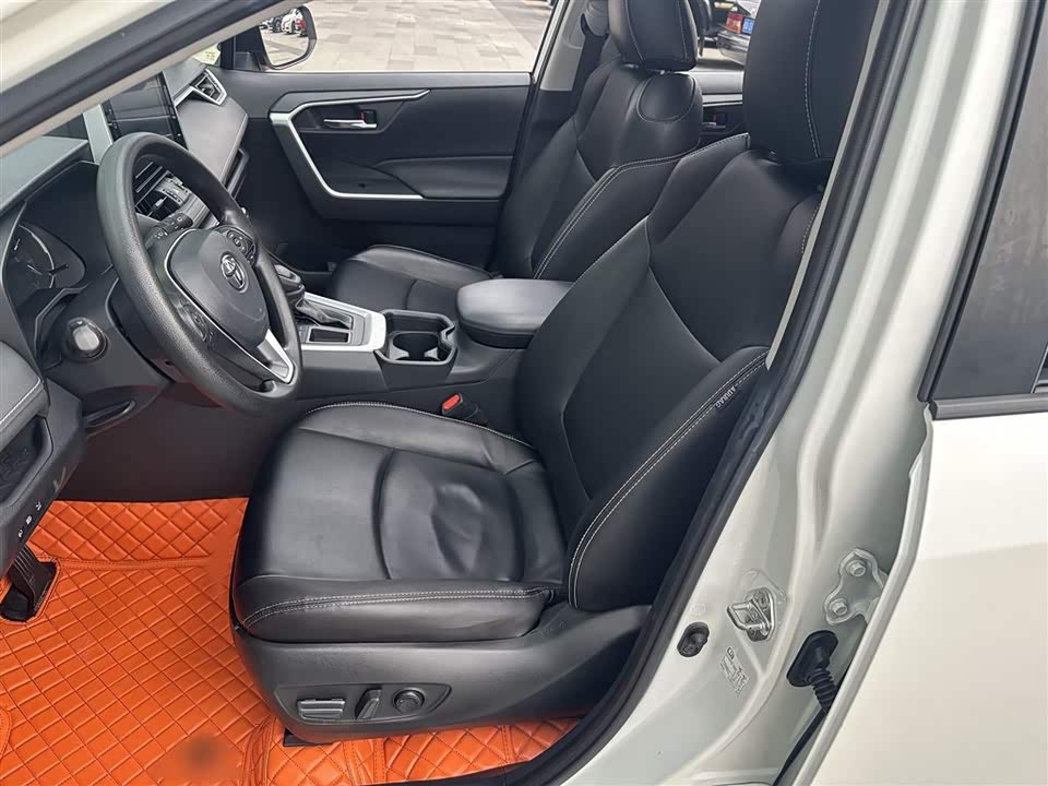 Toyota RAV4 Rongfang