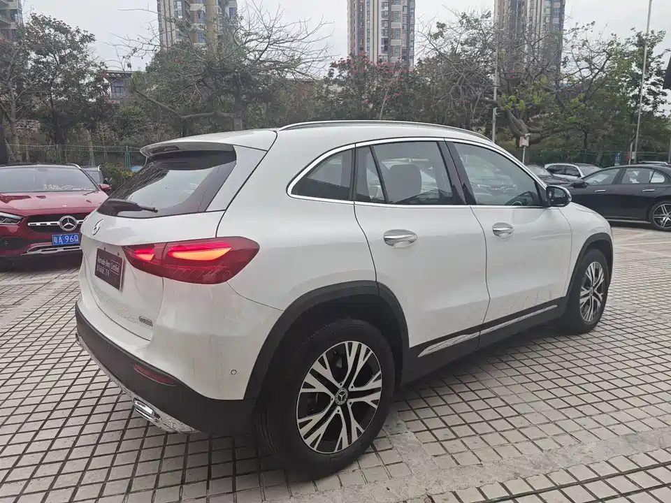 Mercedes-Benz GLA
