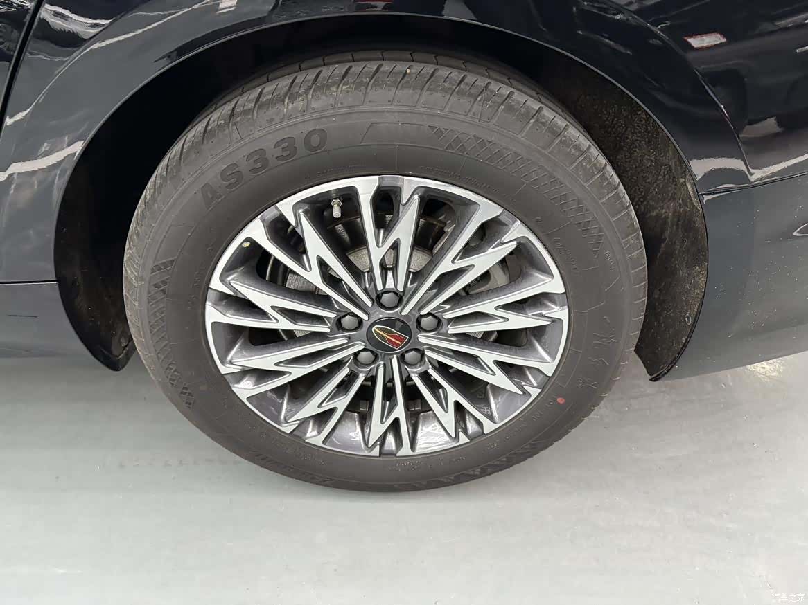 Hongqi H5, 2025 12