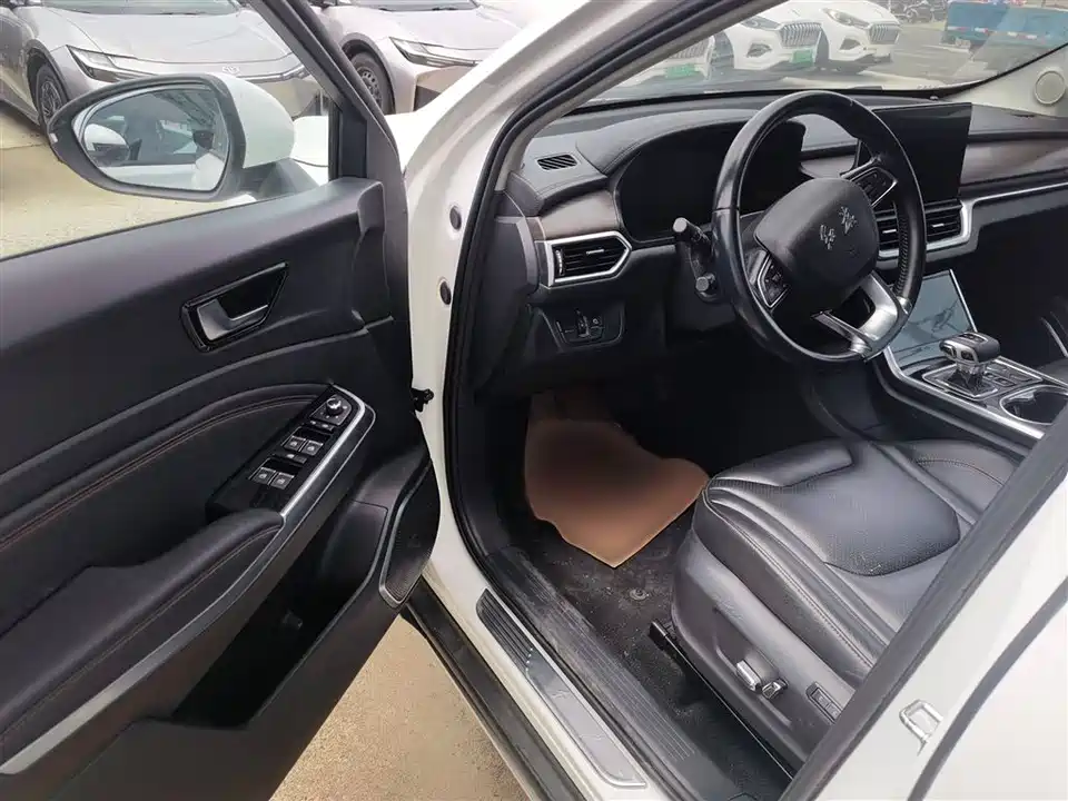 Hongqi E-HS3 Hongqi E-HS3