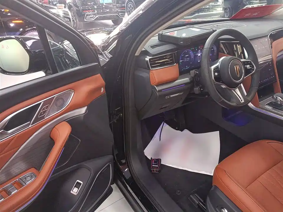 Hongqi HS7 PHEV