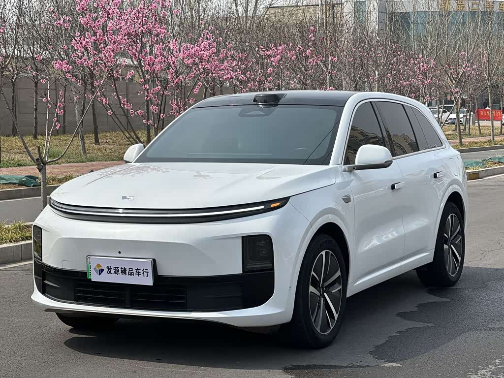 Li Auto L6