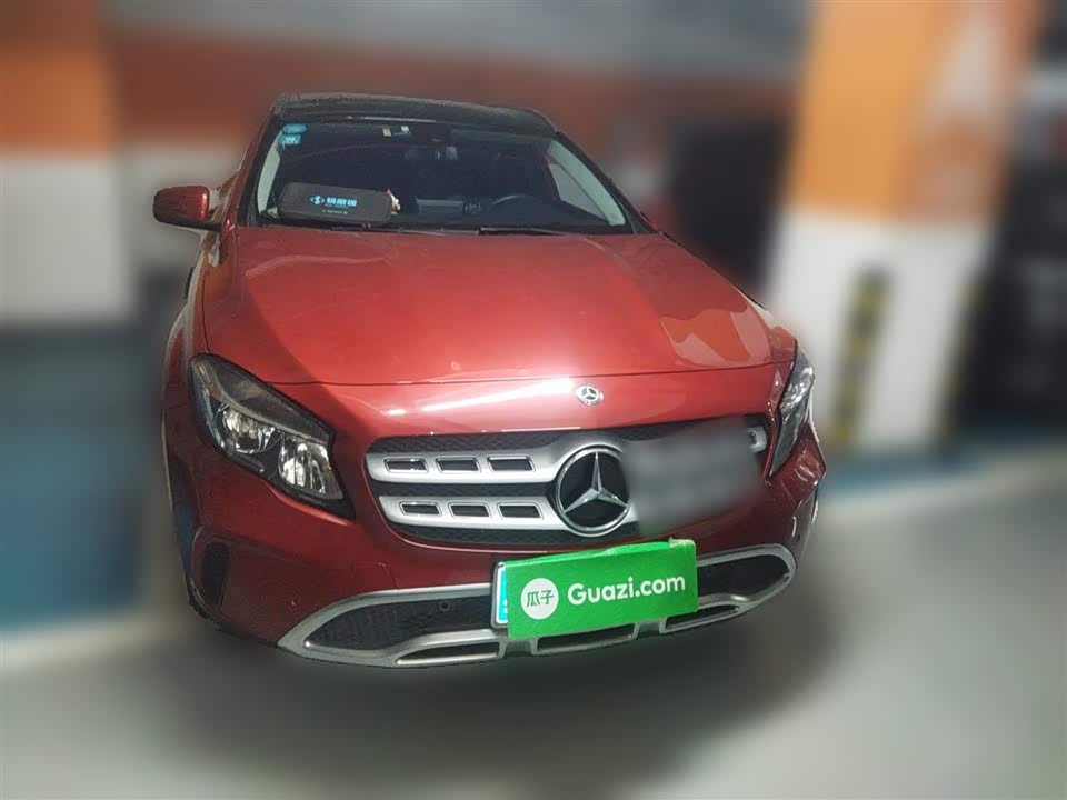 Mercedes-Benz GLA