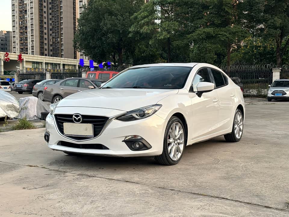 Mazda 3 Angkesaila