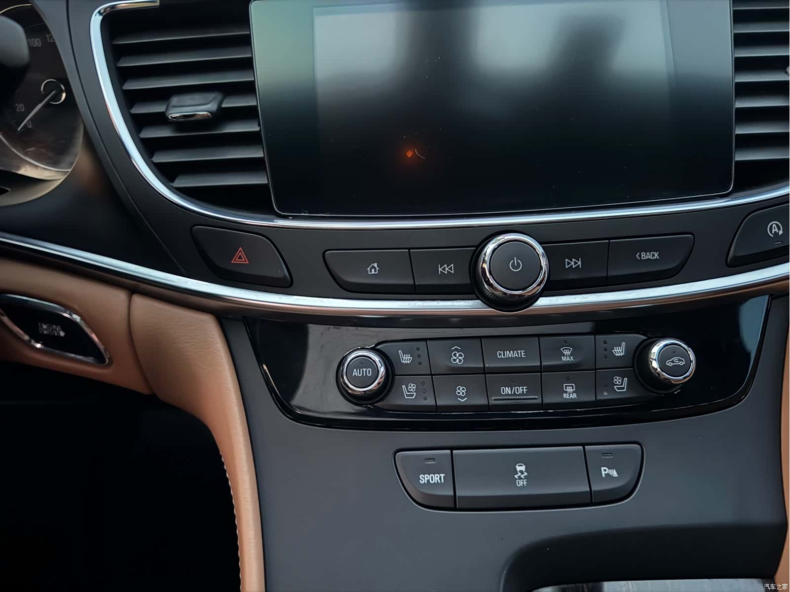 Buick LaCrosse, 2016 11