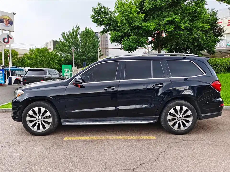 Mercedes-Benz GLS Mercedes-Benz GLS