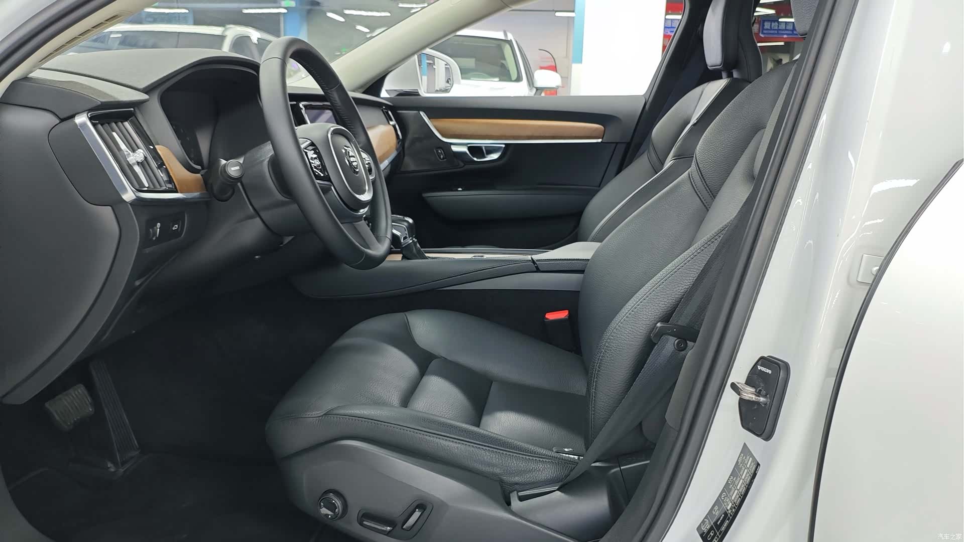 Volvo S90, 2018 9