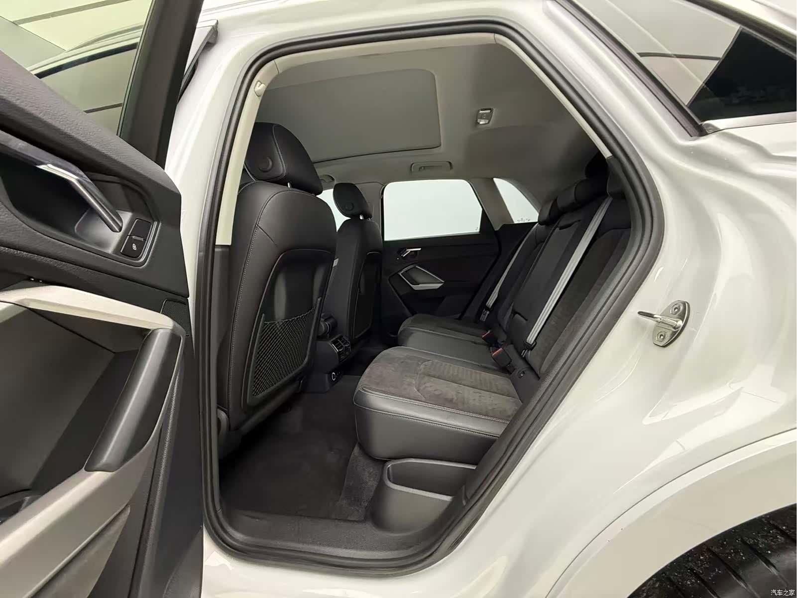 Audi Q3, 2022 16
