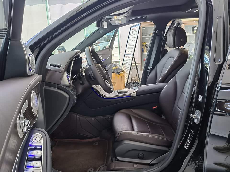 Mercedes-Benz GLC Mercedes-Benz GLC