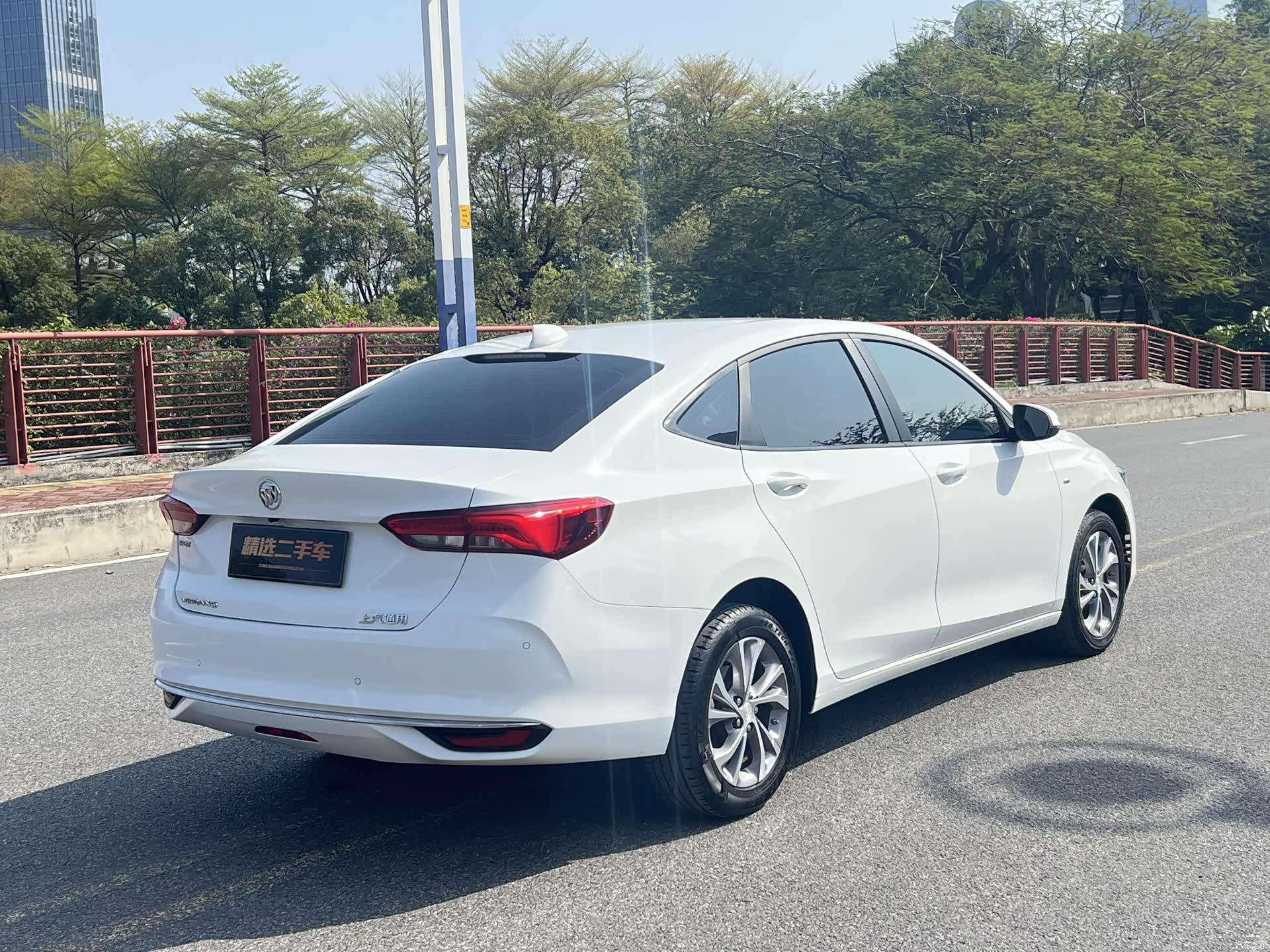 Buick Verano, 2022 18