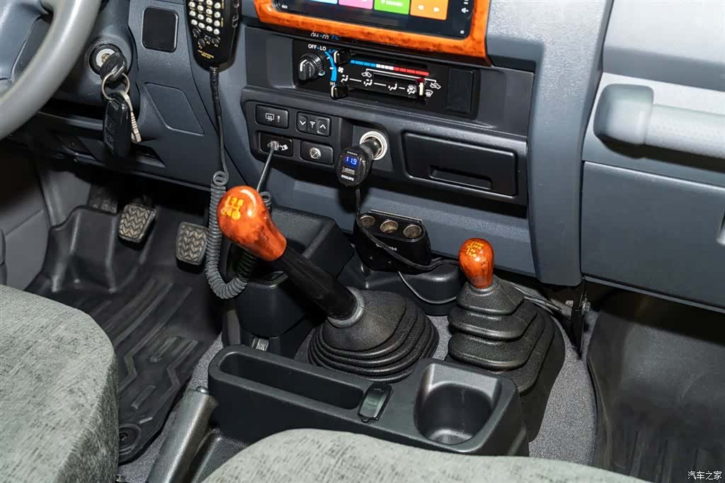 Toyota Land Cruiser, 2017 12
