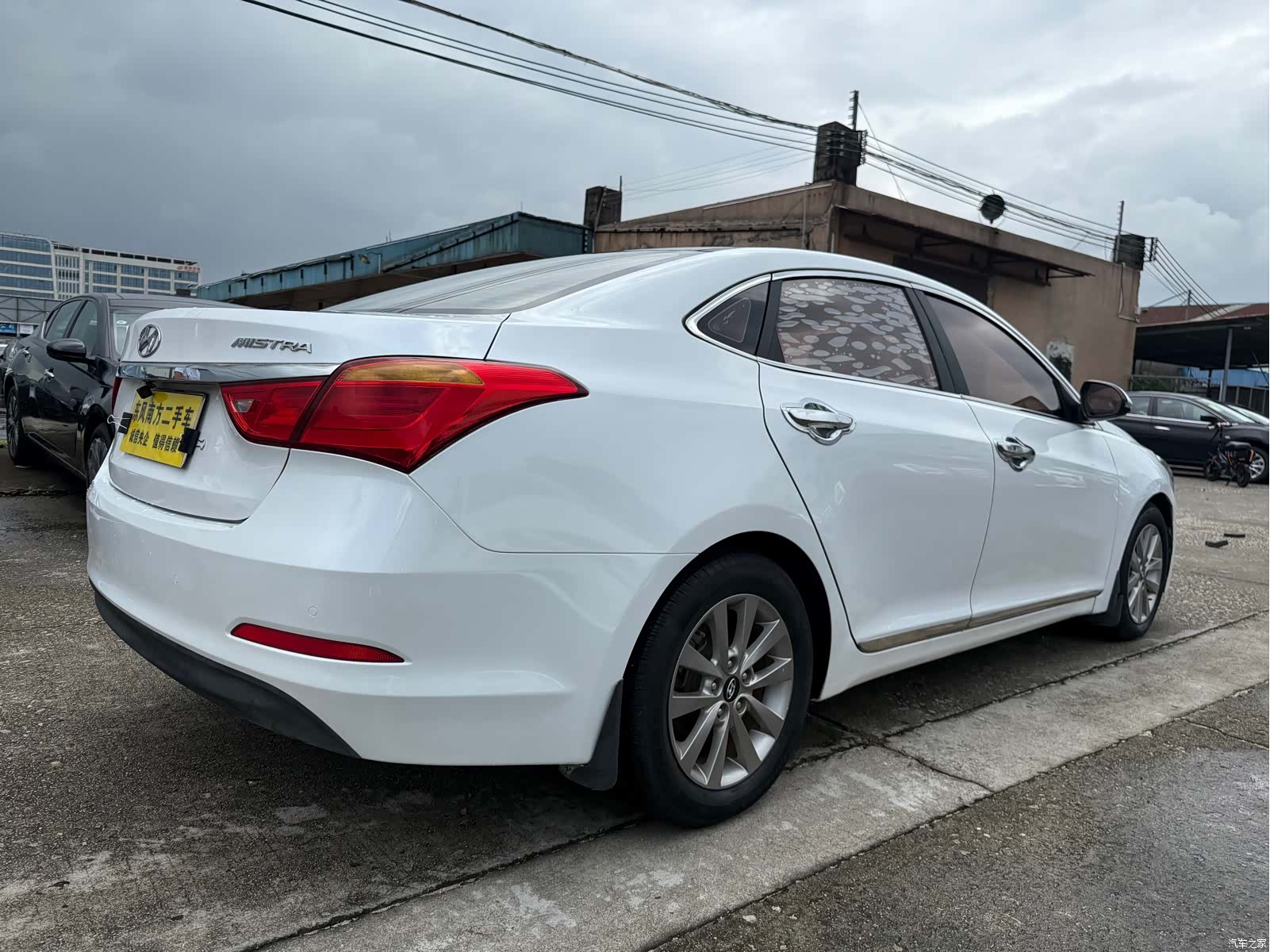 Hyundai GLS, 2015 12