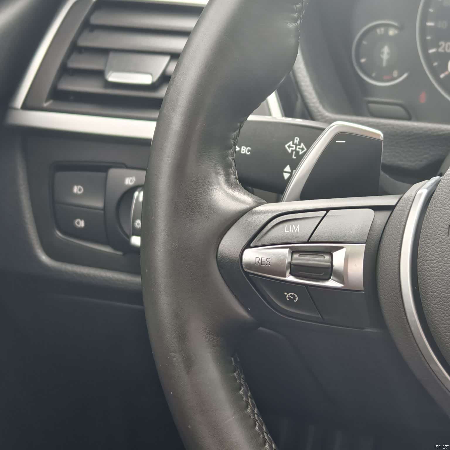 BMW 3 Series, 2017 16