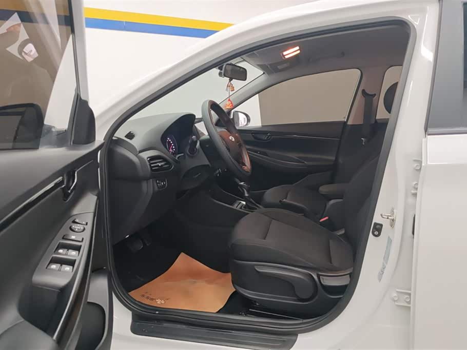 Hyundai Yuedong