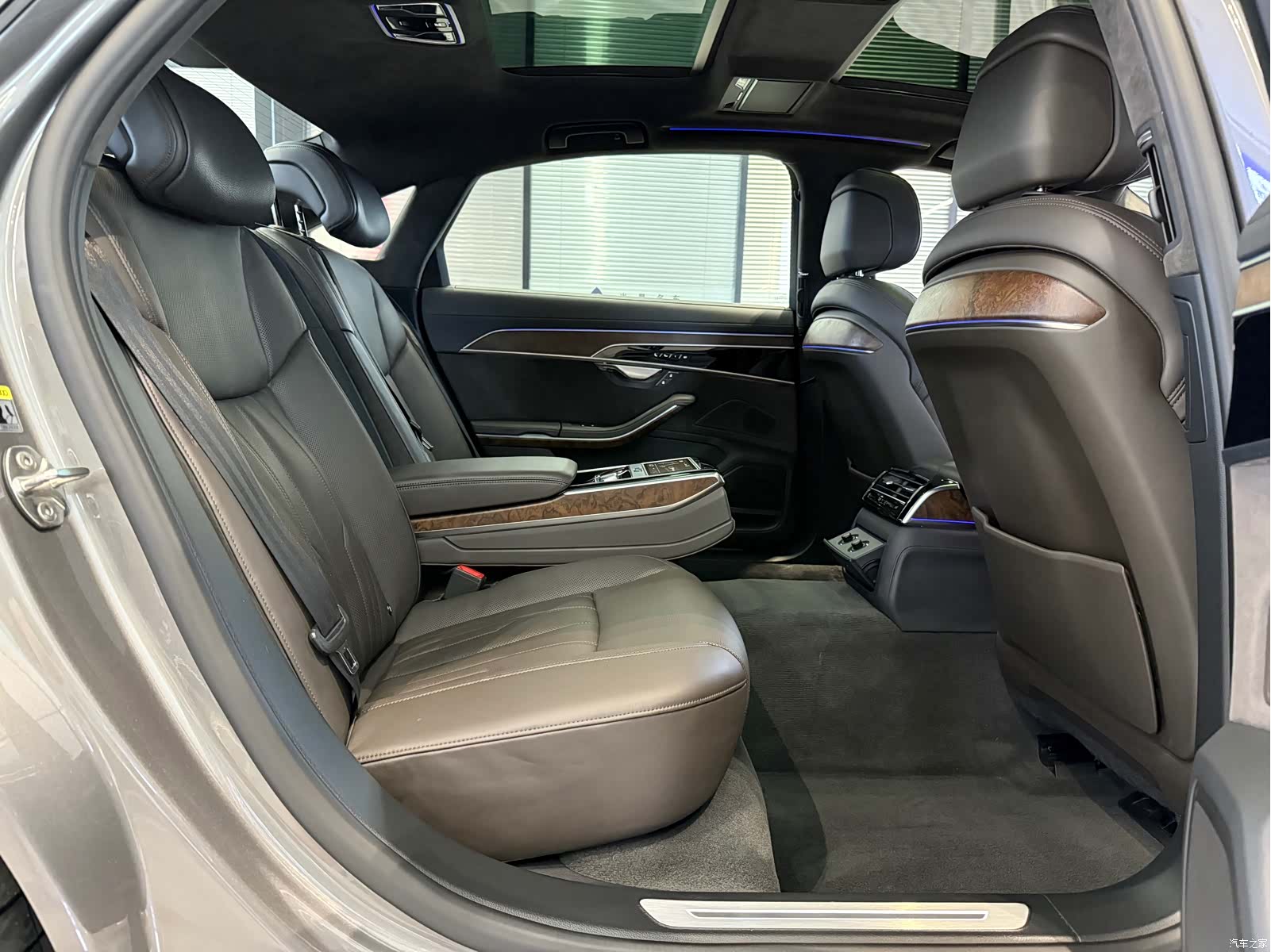 Audi A8L, 2019 10
