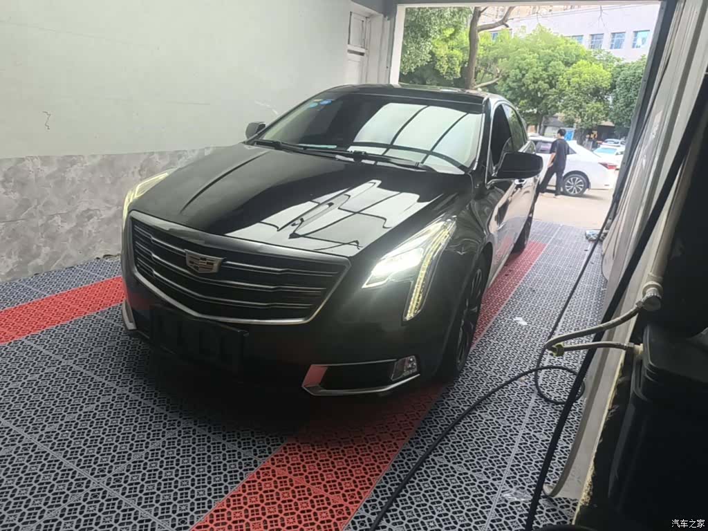 Cadillac XTS, 2018 1