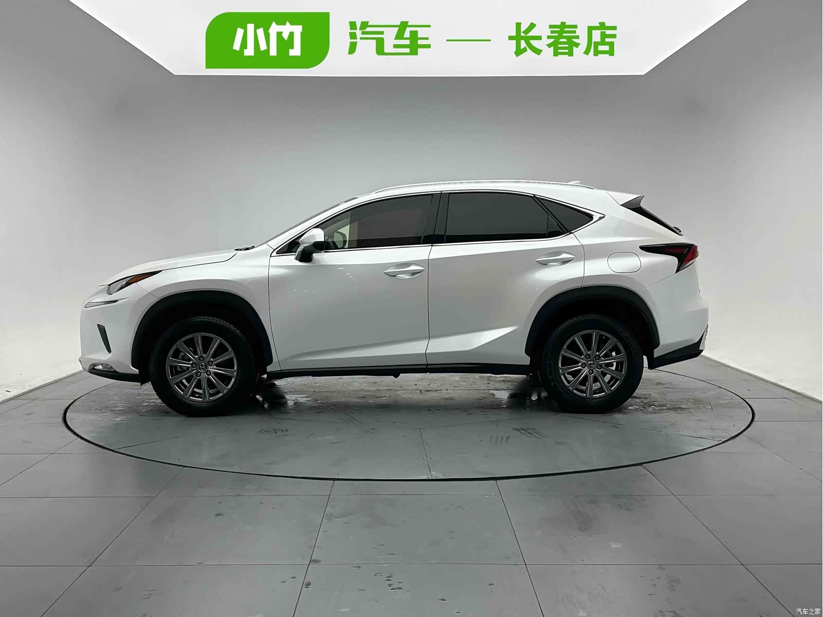 Lexus NX, 2021 3