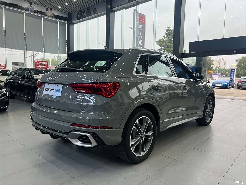 Audi Q3, 2024 3