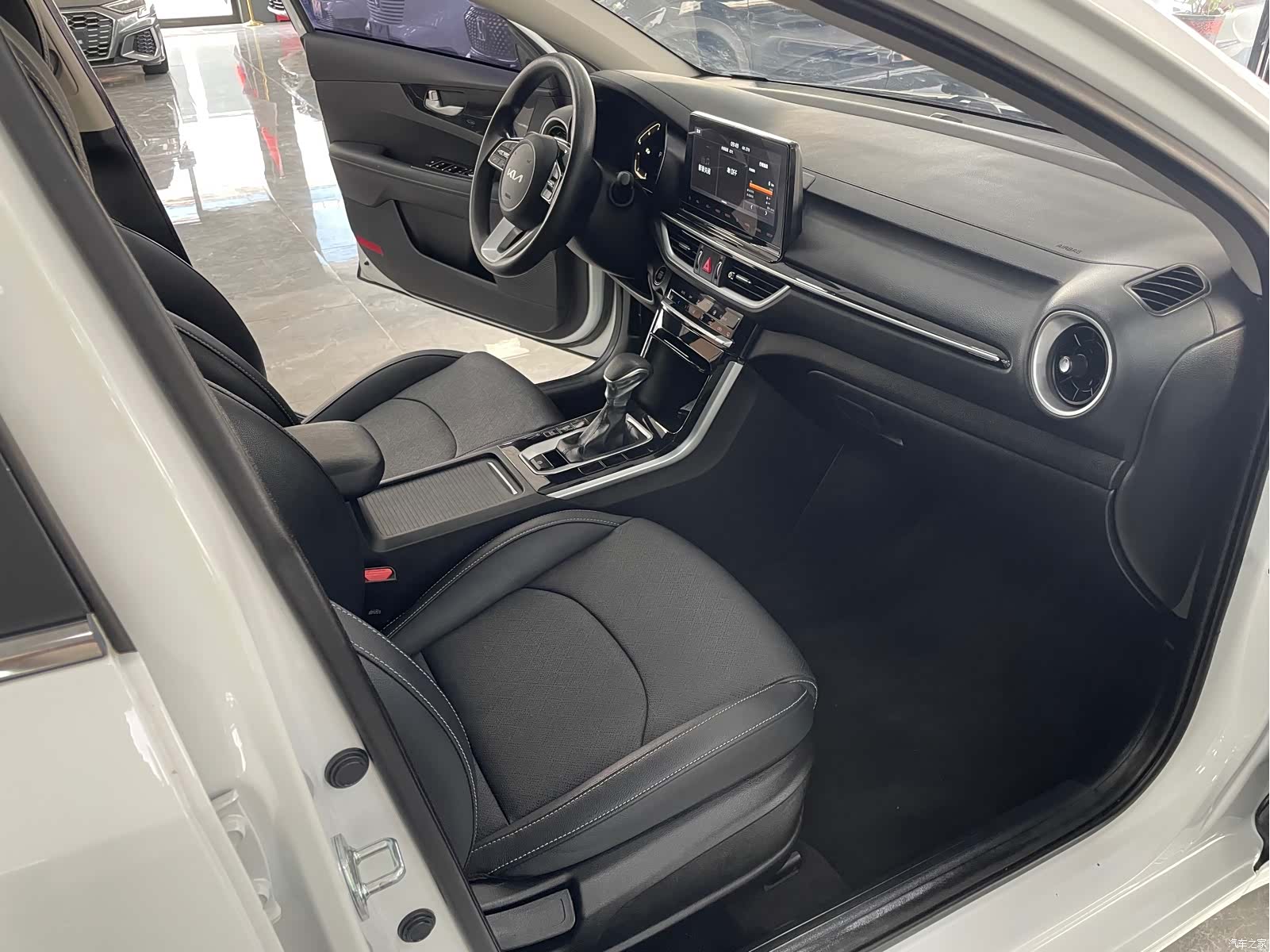 Kia K3, 2022 7