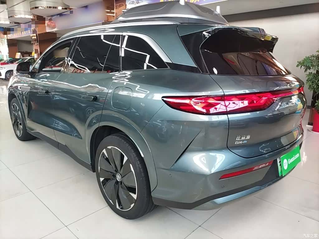 BYD Tang, 2025 все фото