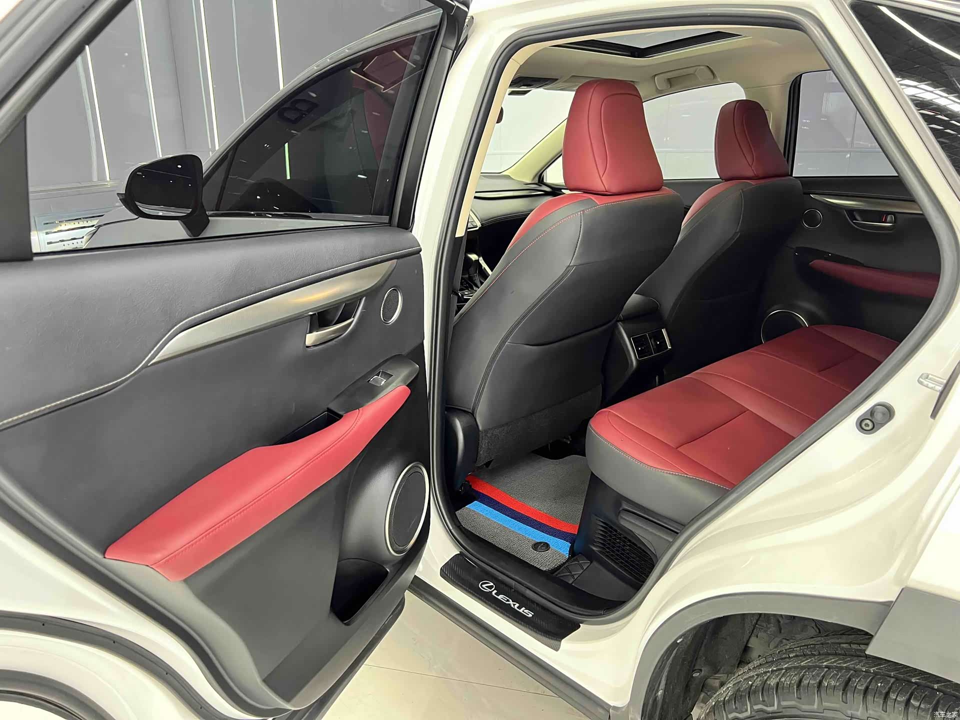Lexus NX, 2021 14