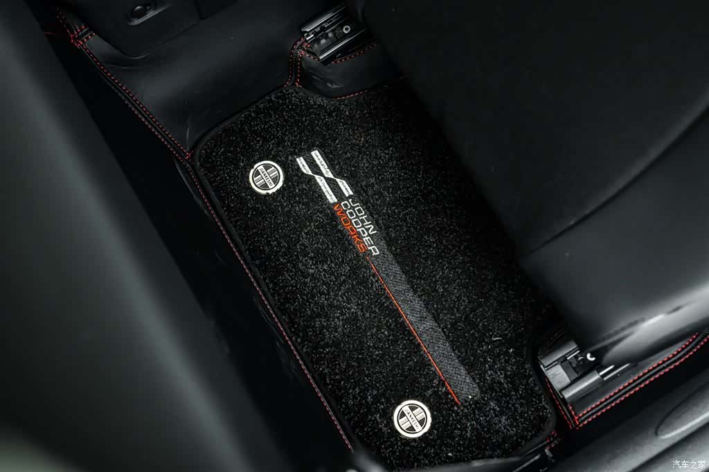 Mini Cooper, 2026 30