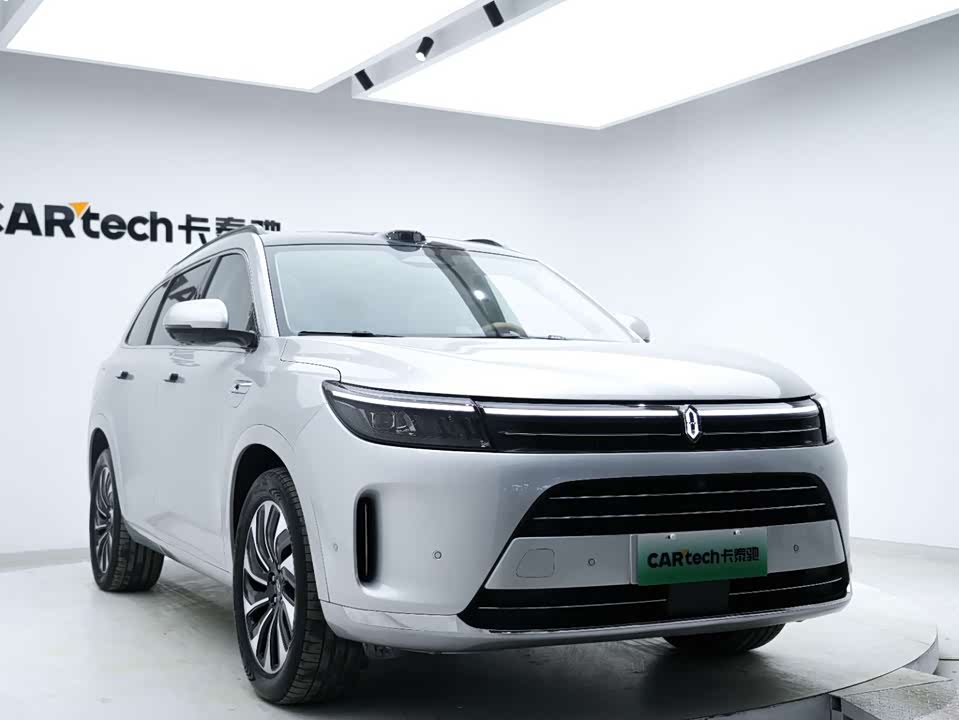 AITO Ask the world M7