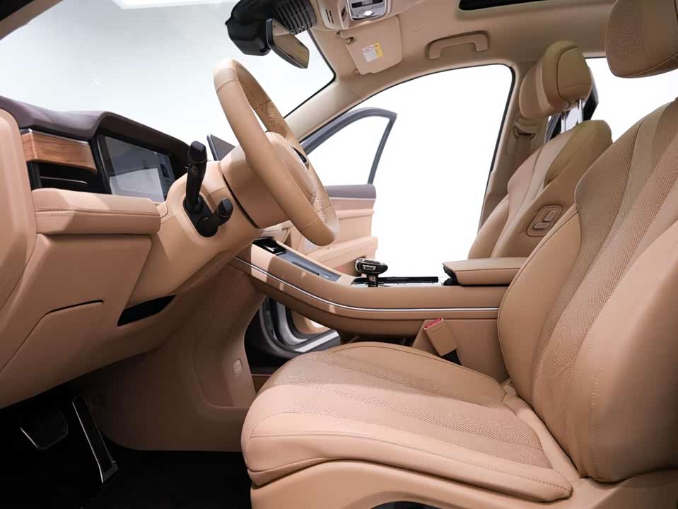 AITO Ask the world M7